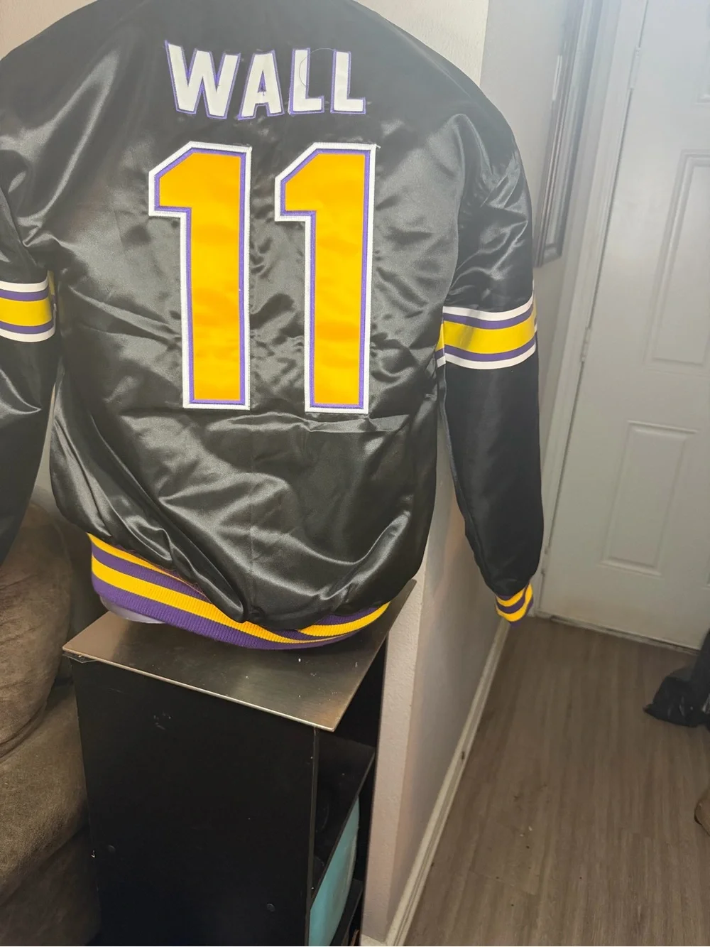 NWT John Wall #11 HolyRams high school Satin Jacket Men’s Large